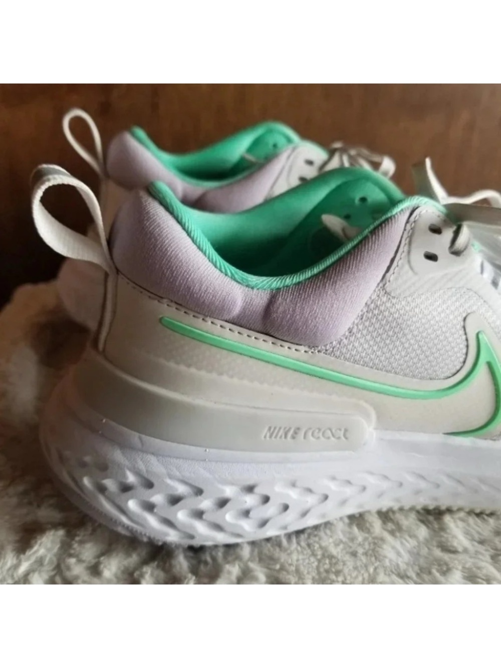 Nike Running React Miler 2 Sneakers Platinum Tint/Green Glow/White 8 - Picture 12 of 12